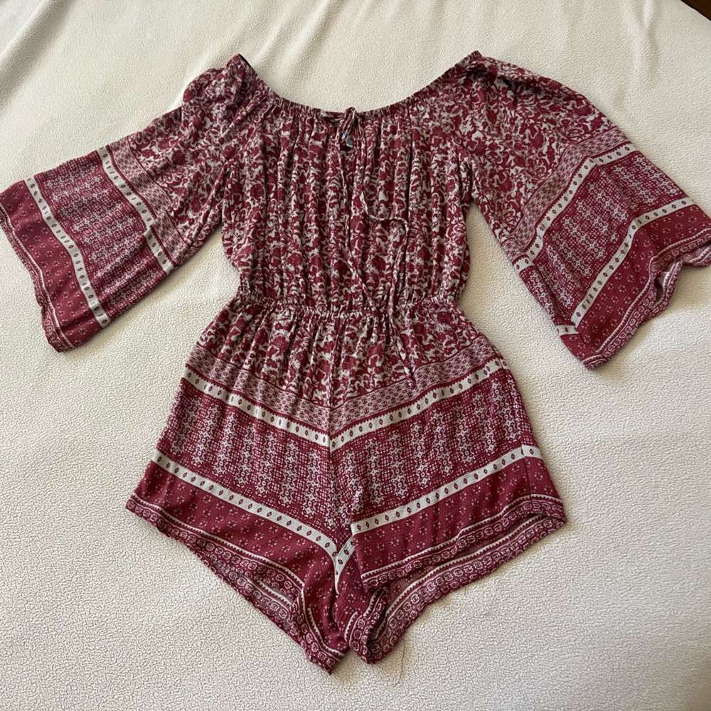 Beautiful Tobi Off the Shoulder Romper
